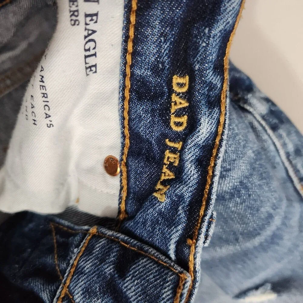 American Eagle Outfitters Distressed High-Waisted Blue Denim Jeans W34 L31 Dad